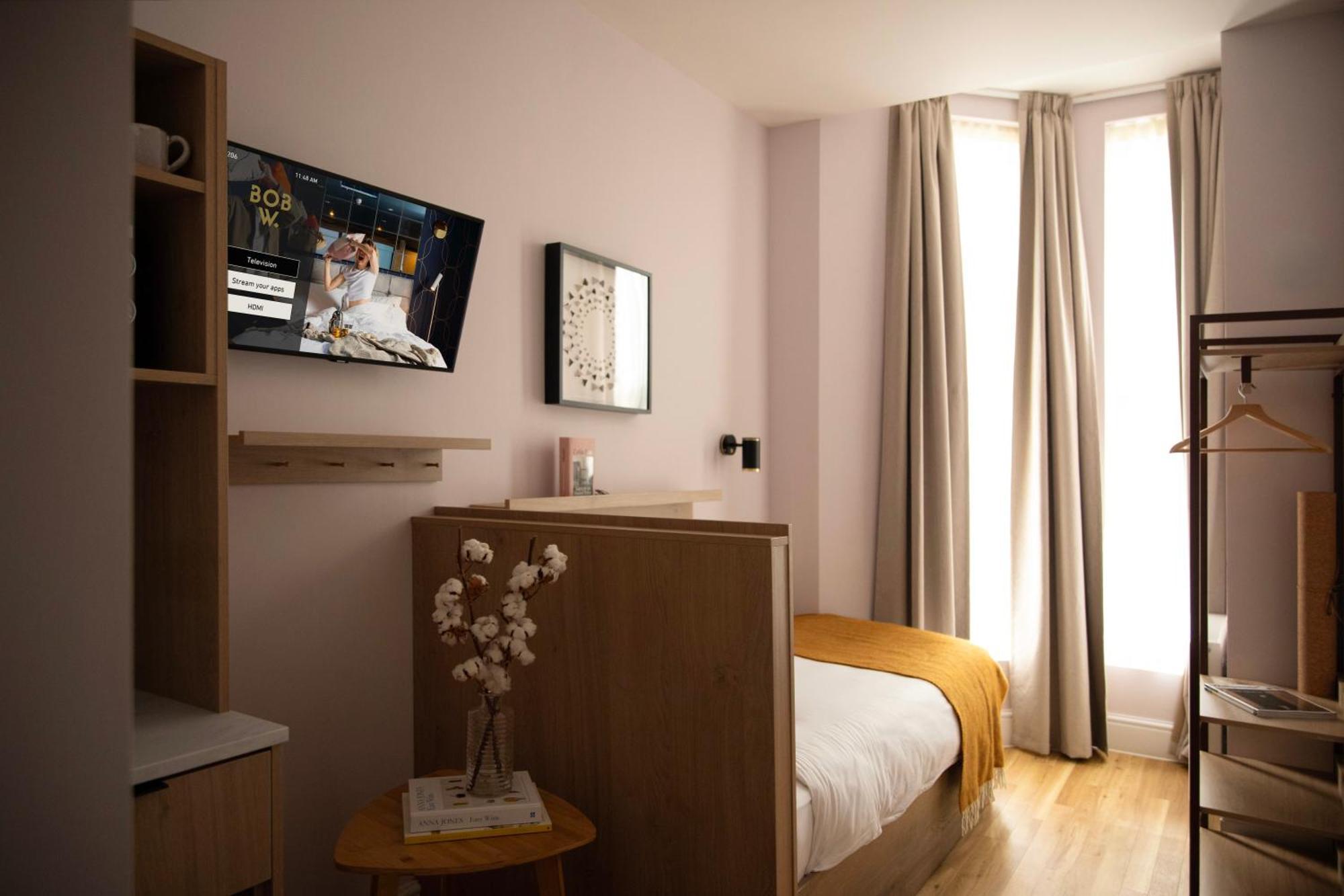 Compact Room - Single